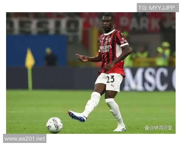 前AC米兰主帅有望加盟中超球队申花重返中国执教之路